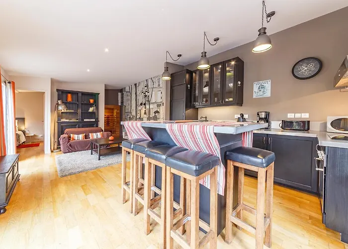 L'atelier De Claire Ле-Мон-Дор